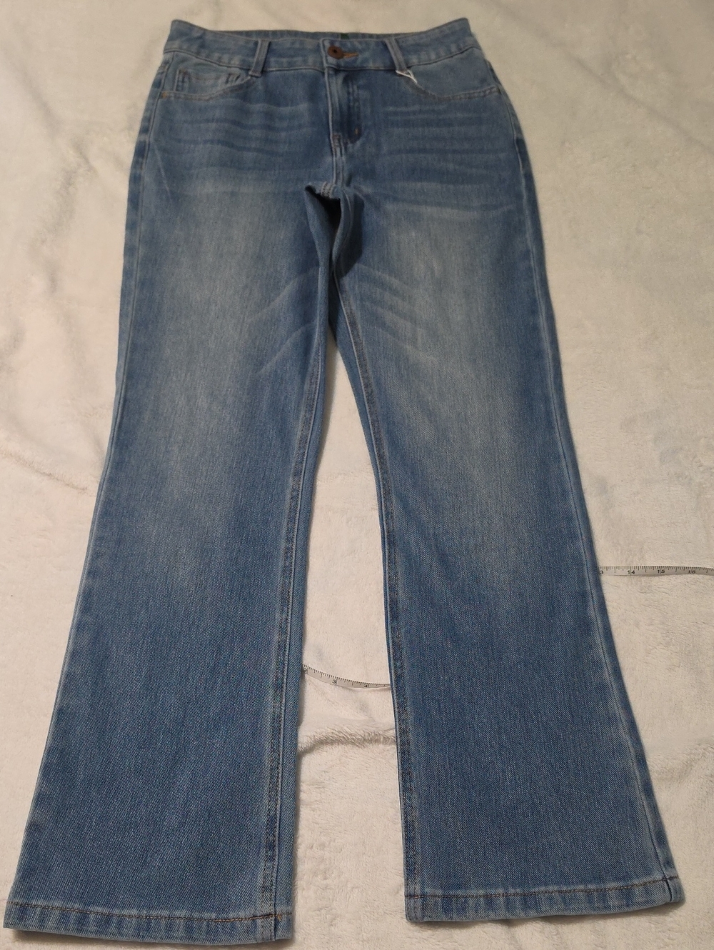 Nwt HALARA Medium Blue Straight Leg Jeans #22